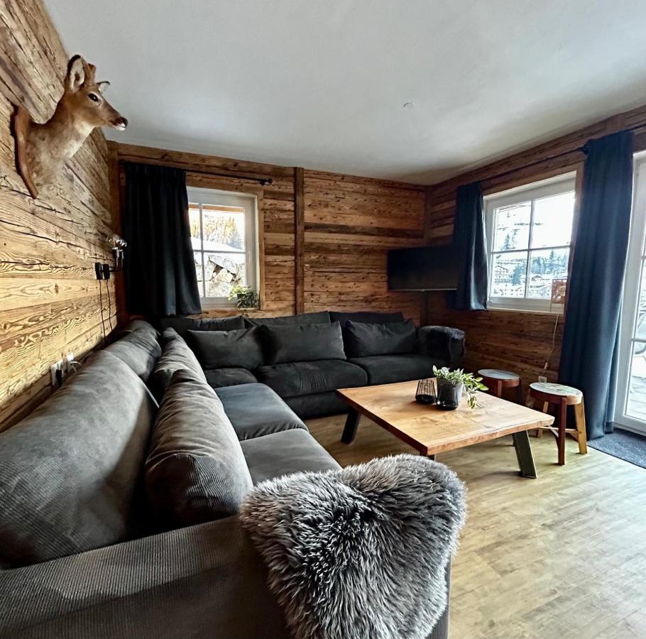 Genieten in Saalbach, Alpenresort Saalbach Top D1 by Droomvilla - Bed and Breakfast