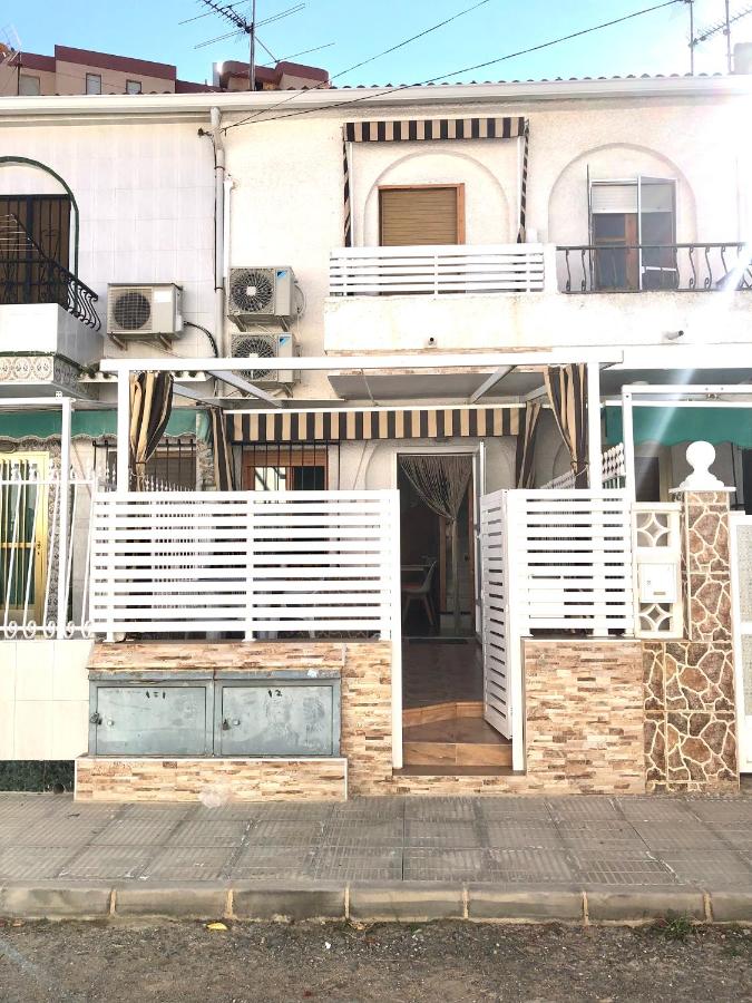 Viki szuper otthonos nyaralóhelye - Ferienwohnung Santa Pola