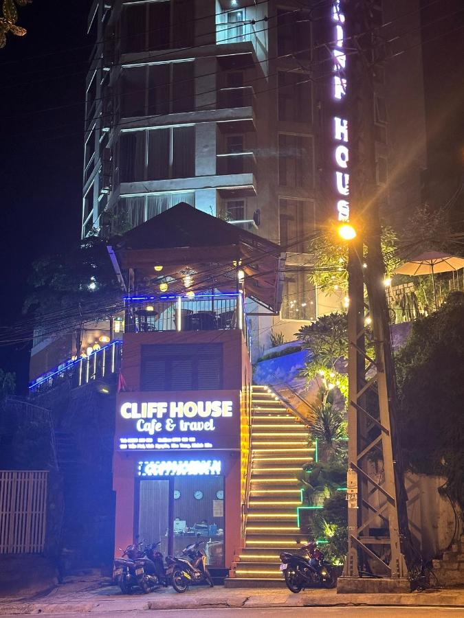 Khách Sạn Cliff House Nha Trang