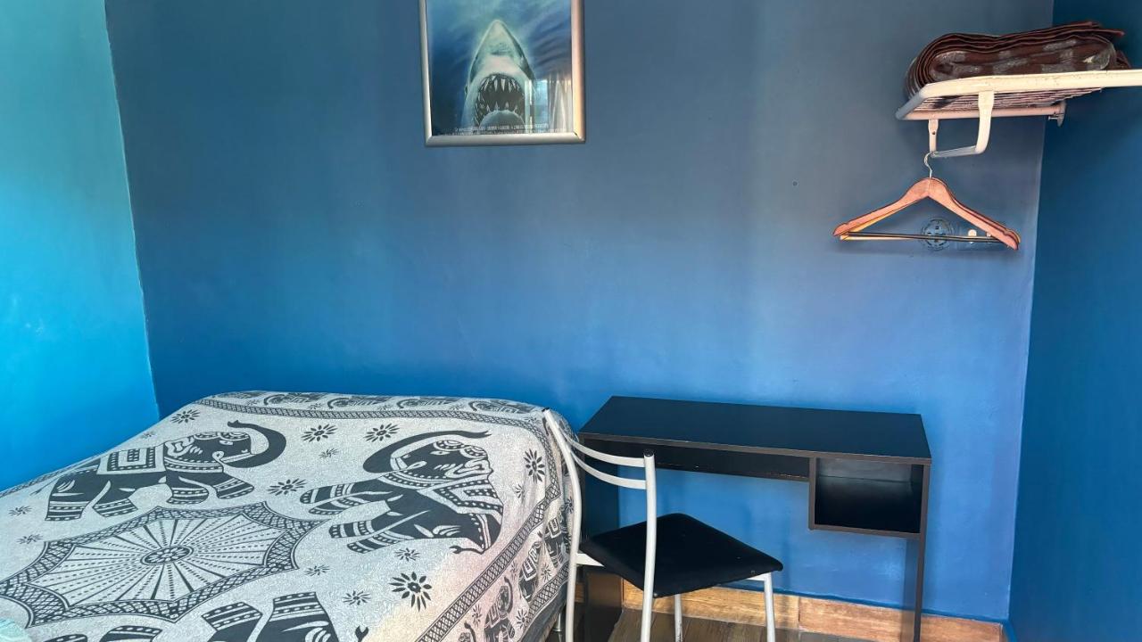 Standard Einzelzimmer mit Gemeinschaftsbad
