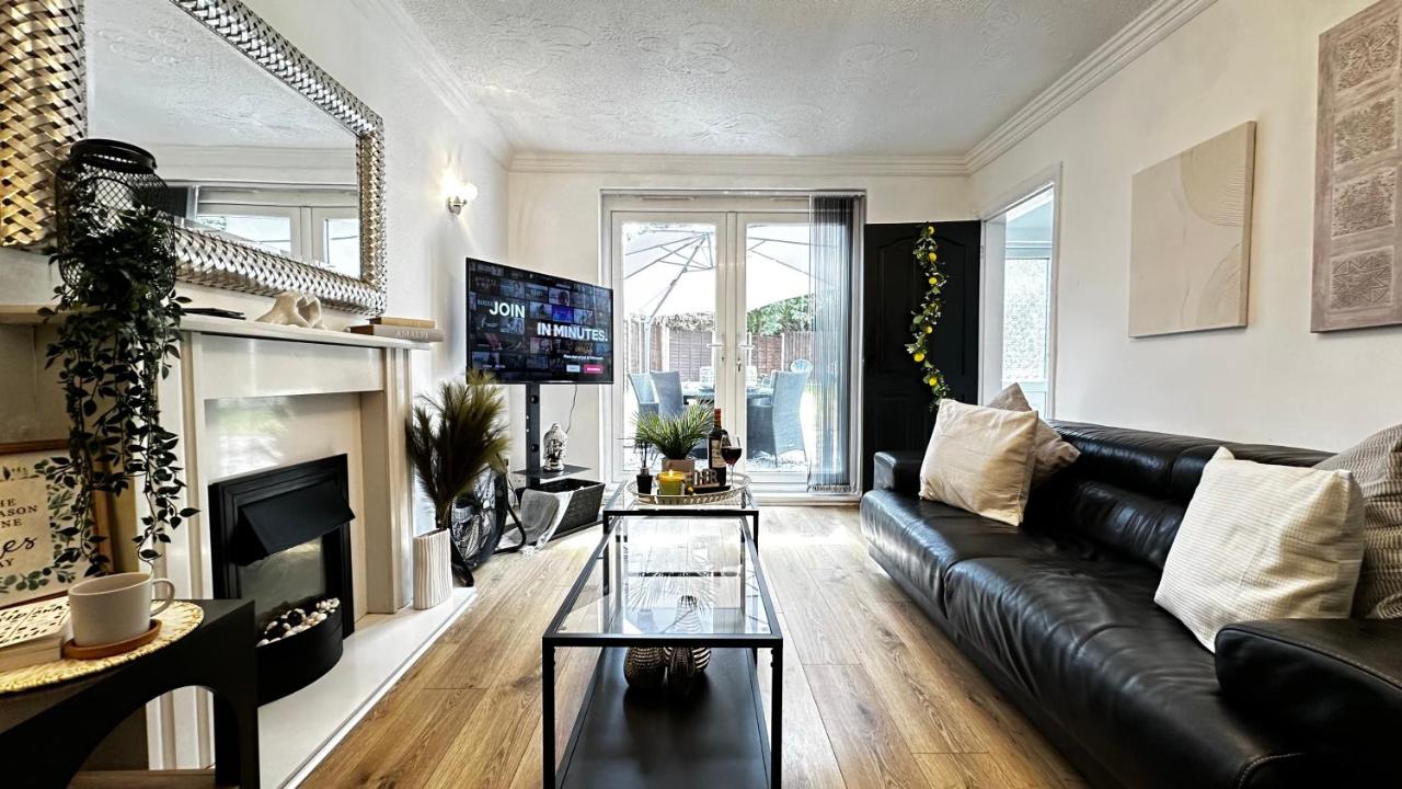 Cosy 3 bed Home near NEC & BHX - B&B