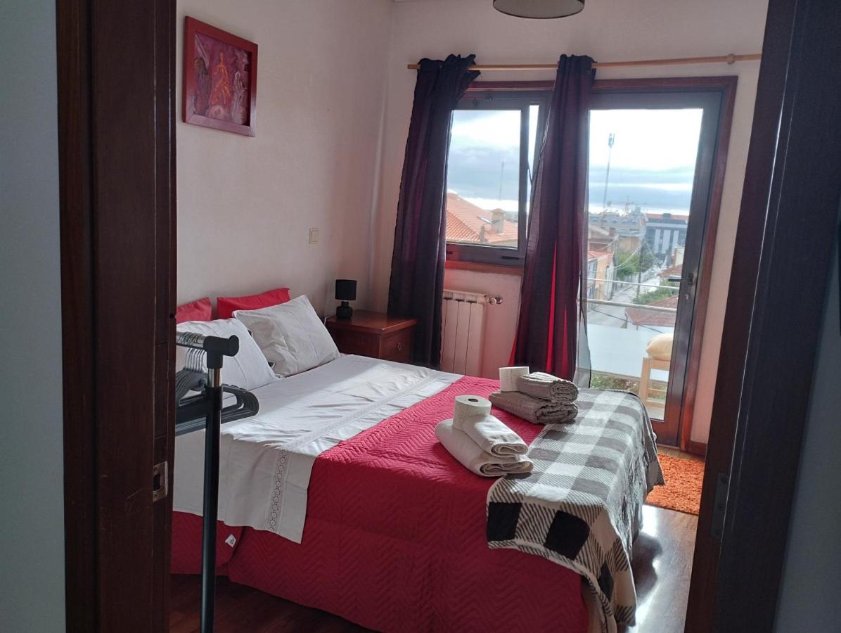 Basic Double Room with Balcony and Shared Bathroom