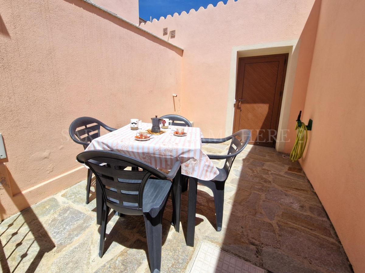 Casa Gemma a 300 m dalla spiaggia Rena Bianca - Chambres d’hôtes Santa Teresa Gallura