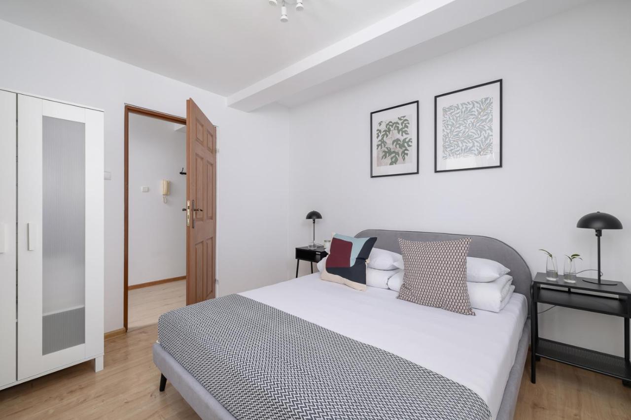 4 bedroom apartment with a balcony - Prochowa 1 - B&B Krakow