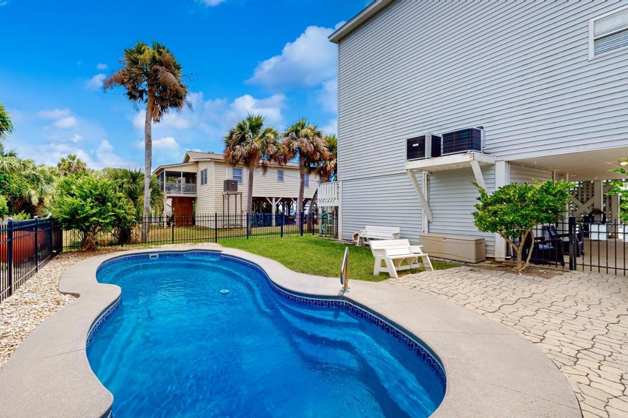 Five Bedroom Holiday Home