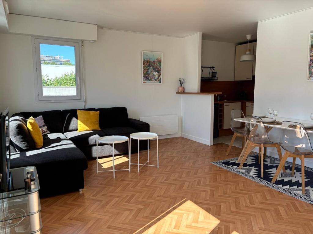 T2 La Rochelle 500m Vieux-Port avec parking - Chambres d’hôtes