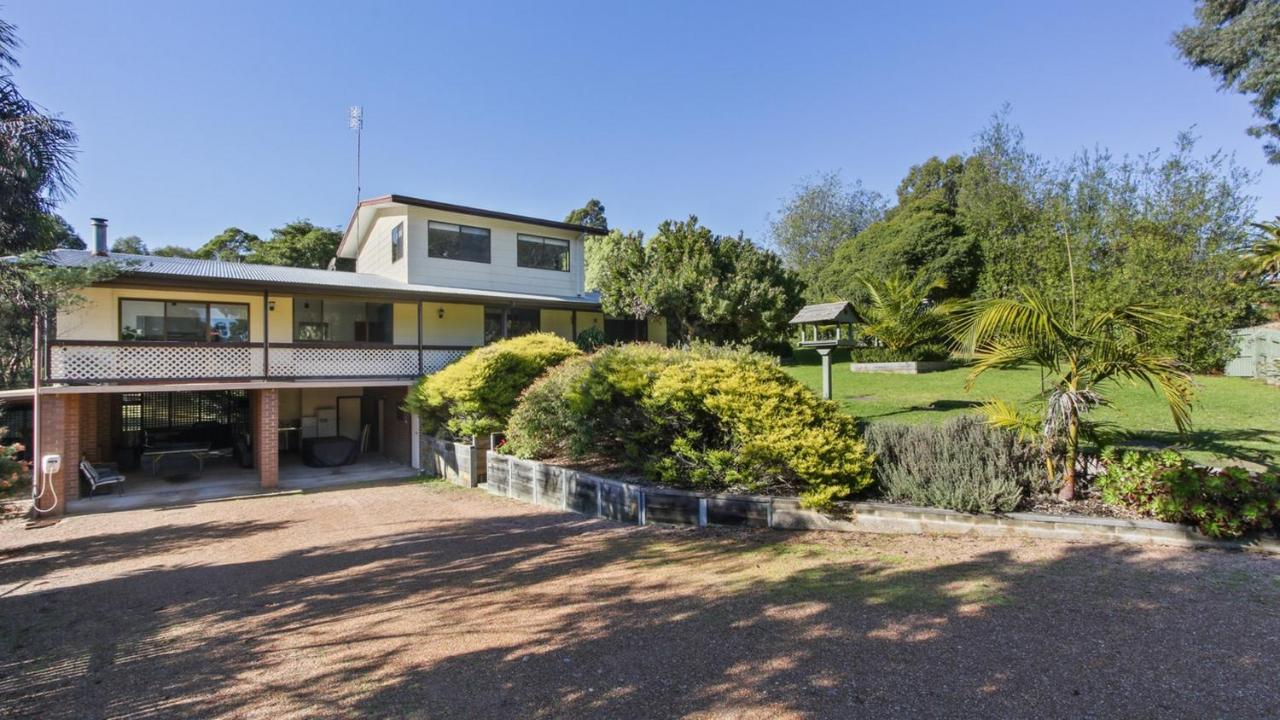 Treetop Retreat House - B&B Metung