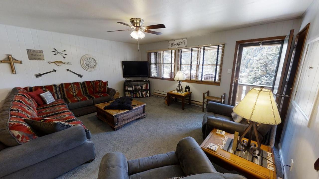 Ski View 06 - Ski View 04 Columbine - On Main Street - WiFi - Cable - Fireplace - Trailer Parking In Back - Patio with Gas Gril - B&B