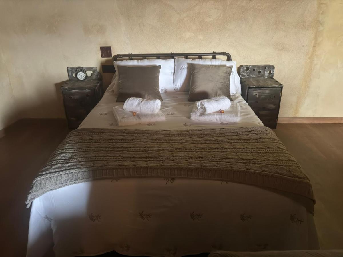 Casa rural Domínguez - B&B Navalosa