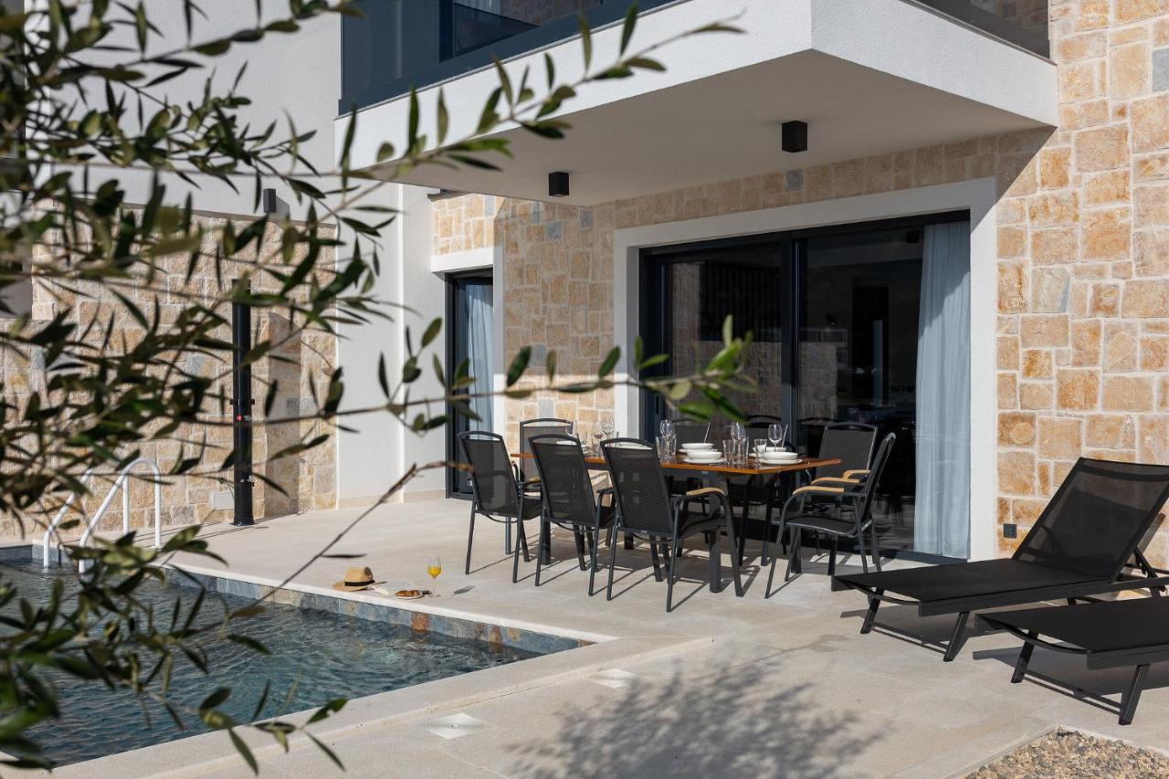 Beachfront Escape Villa Nevera - Ferienwohnung Seline