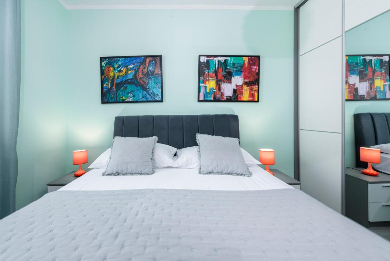 Appartamento con 2 Camere da Letto e Terrazza
