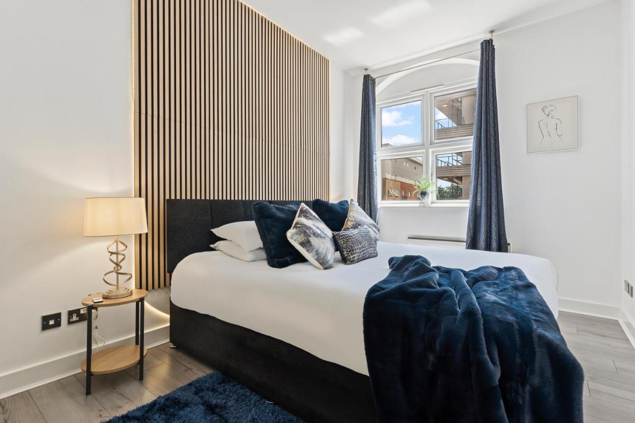 Leicester City Centre Apartment with Parking - B&B