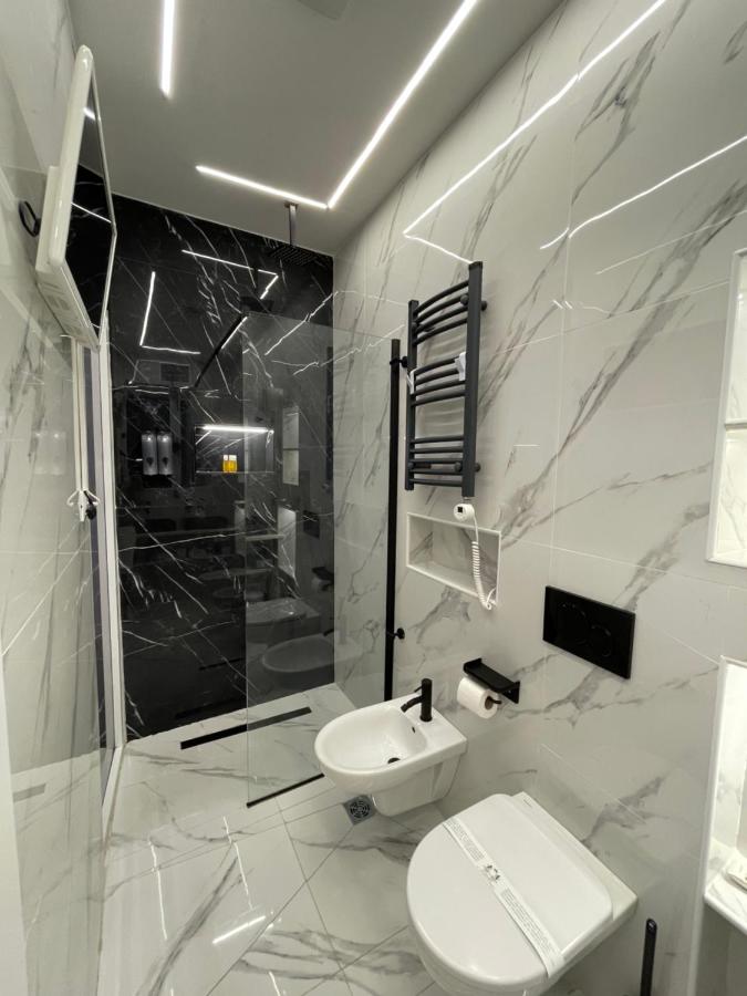 luxury 5 al duomo di parma - B&B