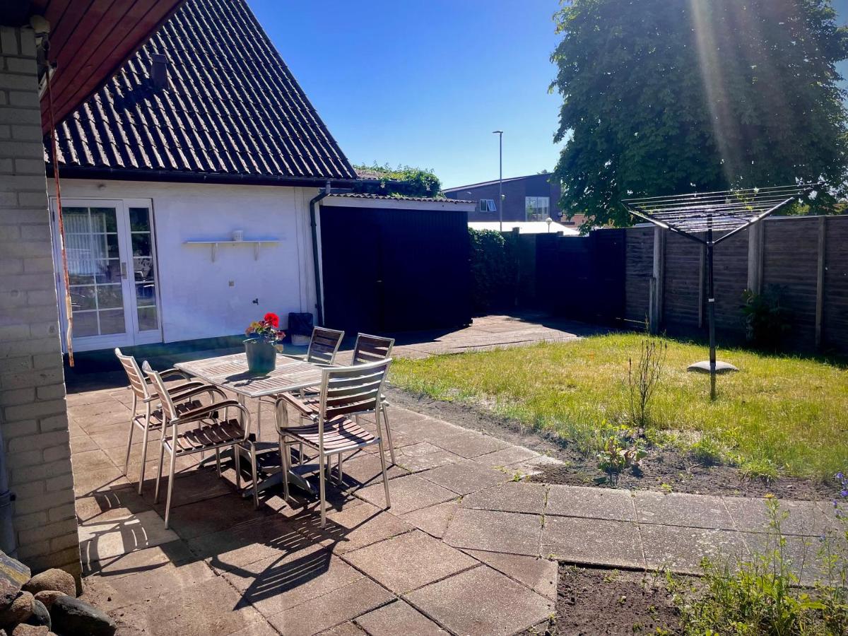 Charming home in the heart of Hou - B&B Hals