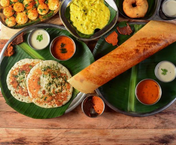 Veeru Homestay - Bed and Breakfast