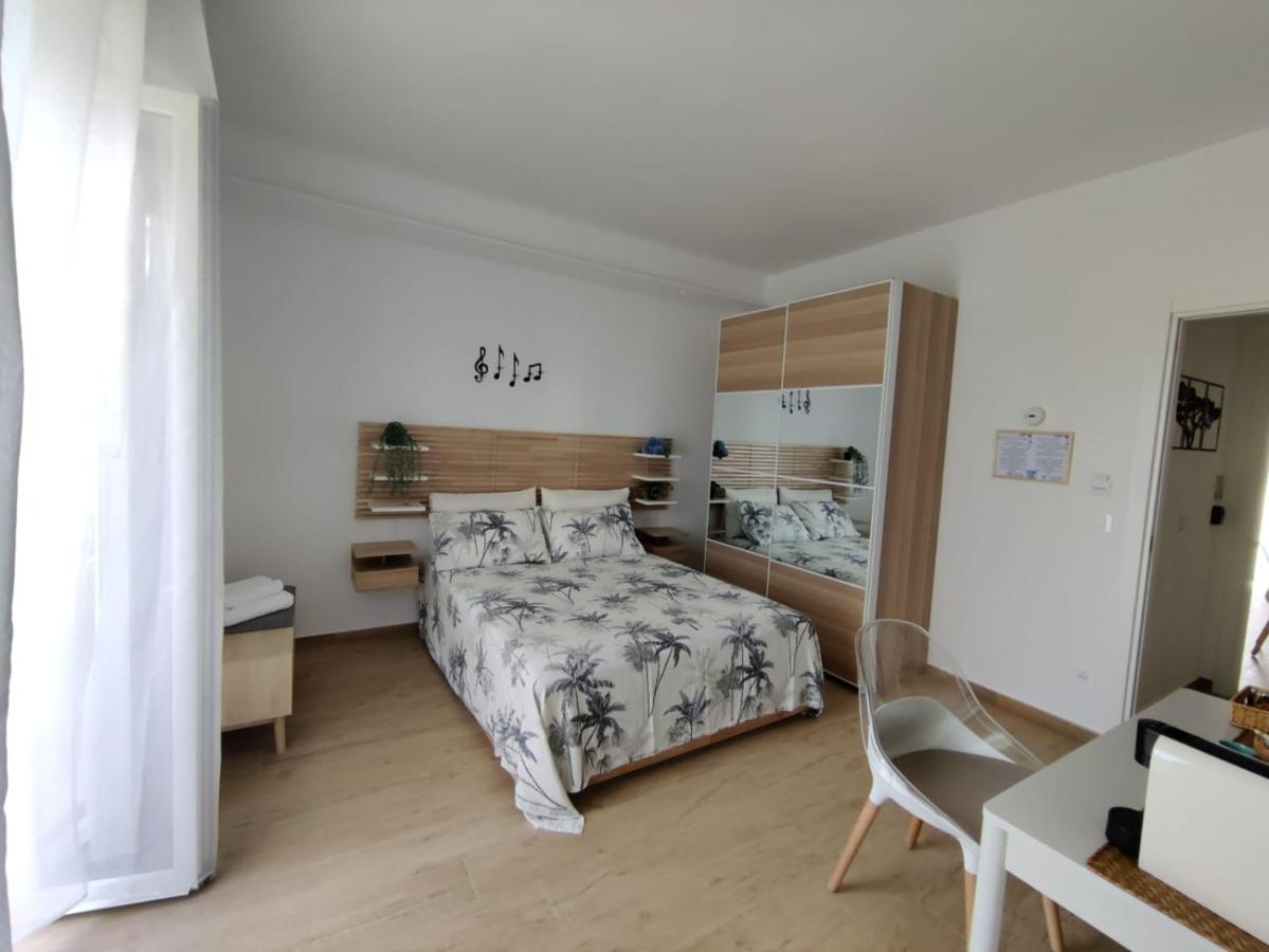 Chambre Double - Vue sur Jardin