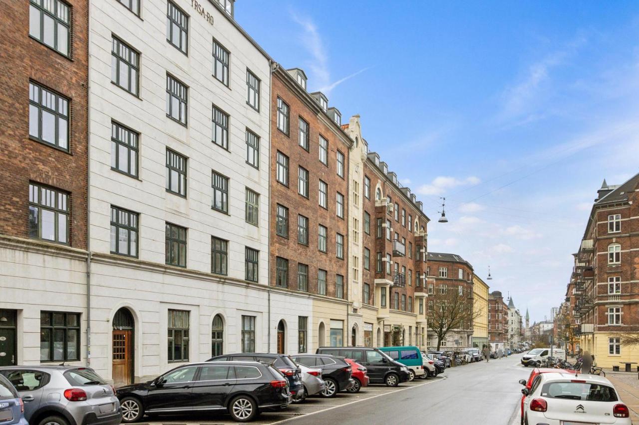 Rummelig Københavnerlejlighed - Chambres d’hôtes