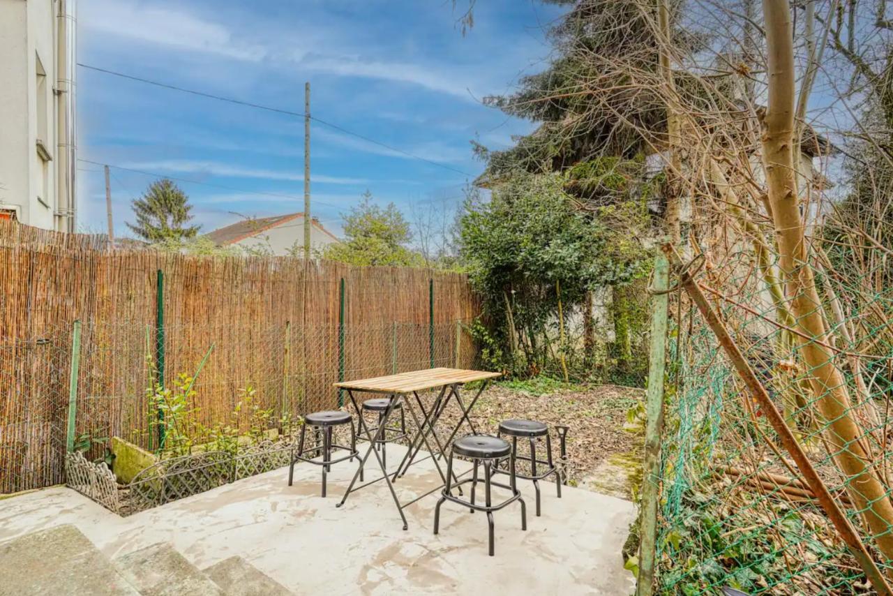 Maison au calme pour 4 pers avec parking a 5 min du métro L7 - B&B Villejuif