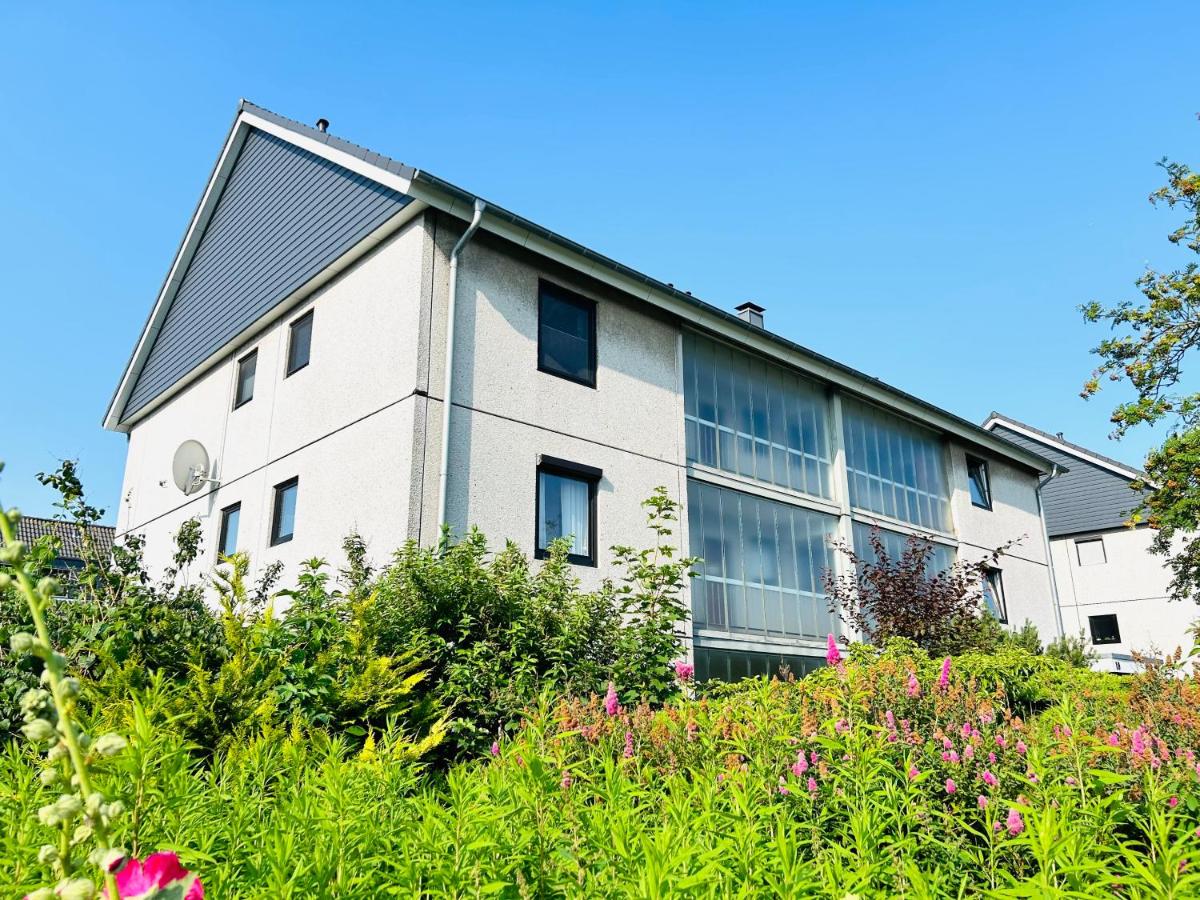 NEU - Frisch renoviertes Ferienapartment "Waterkant" - Chambres d'hôtes Büsum