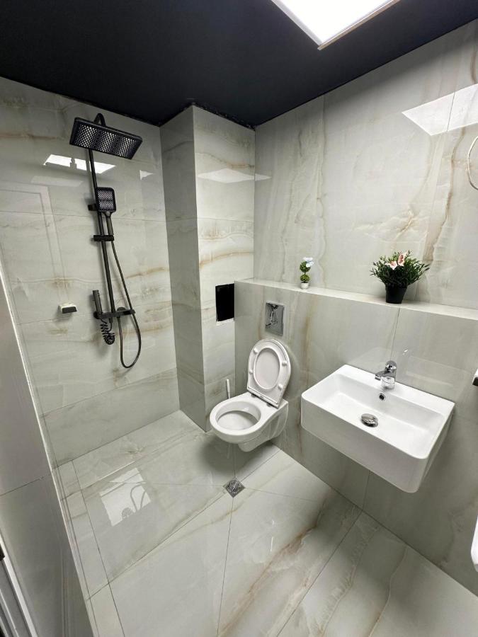 Triple Room with Private Bathroom