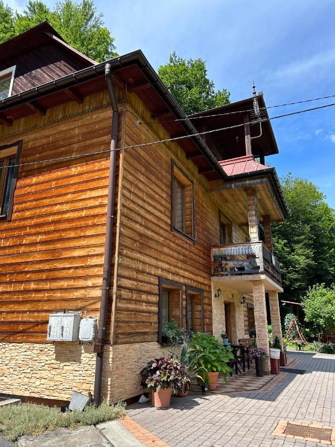 Leśniewscy - Pokoje Gościnne - B&B Ojców