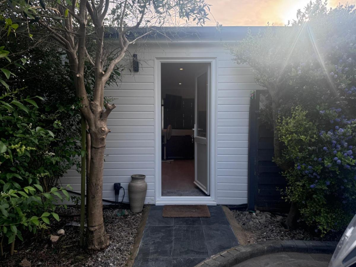 Hove studio flat - Bed and Breakfast