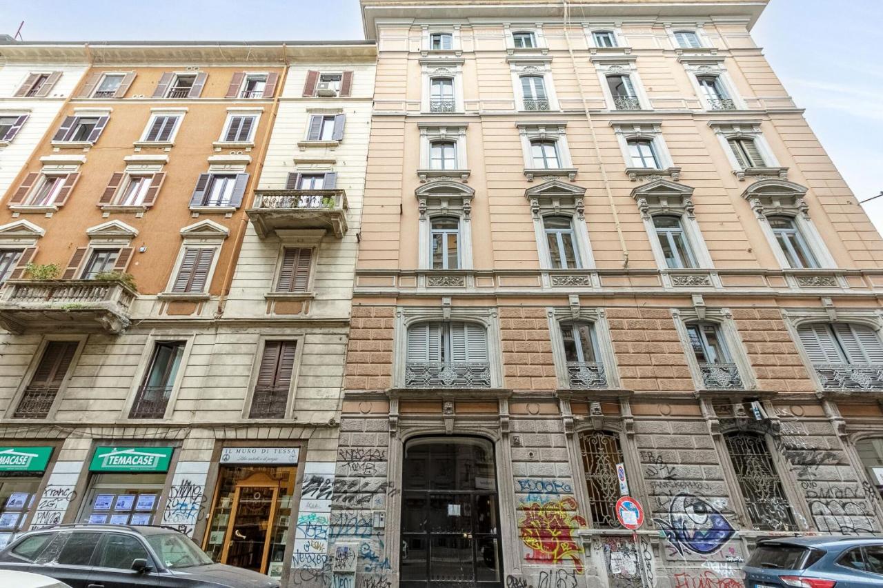 Tadino Ai Giardini Indro Montanelli by Halldis - B&B Milano