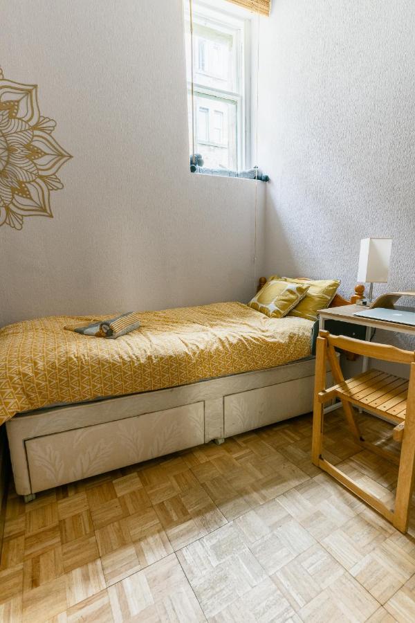 The Lotus Room - Bed and Breakfast