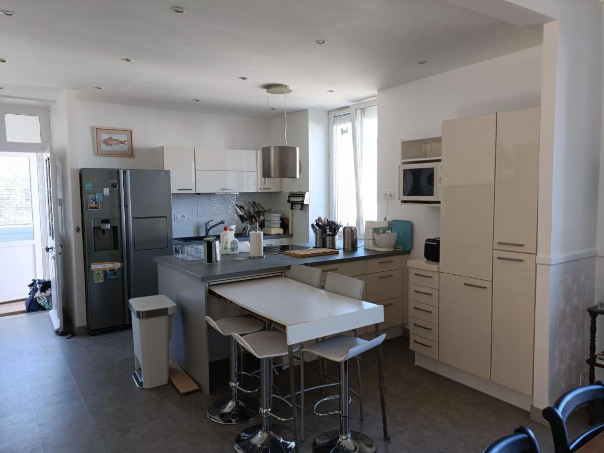 Ker Mic Maison familiale rénovée 10 personnes 5 mn Plage et Centre Ville à pied - Chambres d'hôtes Carantec