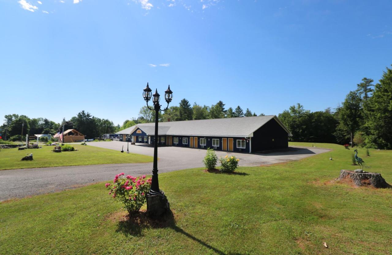 Canaan Motel - Bed and Breakfast