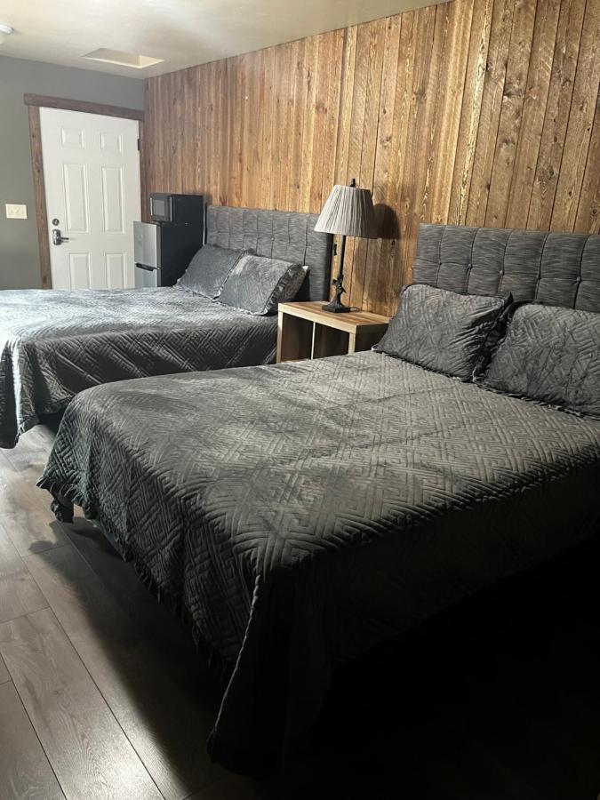 ParkWay Yellowstone Guest House Room #2 - Ferienwohnung