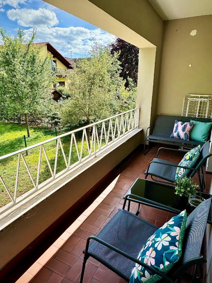 Großzügiges Apartment mit Balkon für Monteure und Feriengäste - Ferienwohnung
