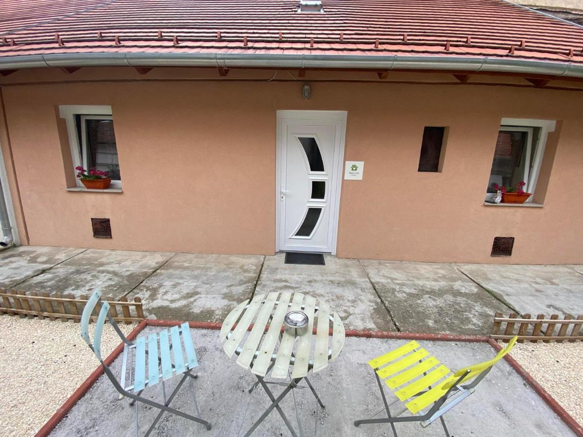 Real HOME Apartman - B&B Pécs