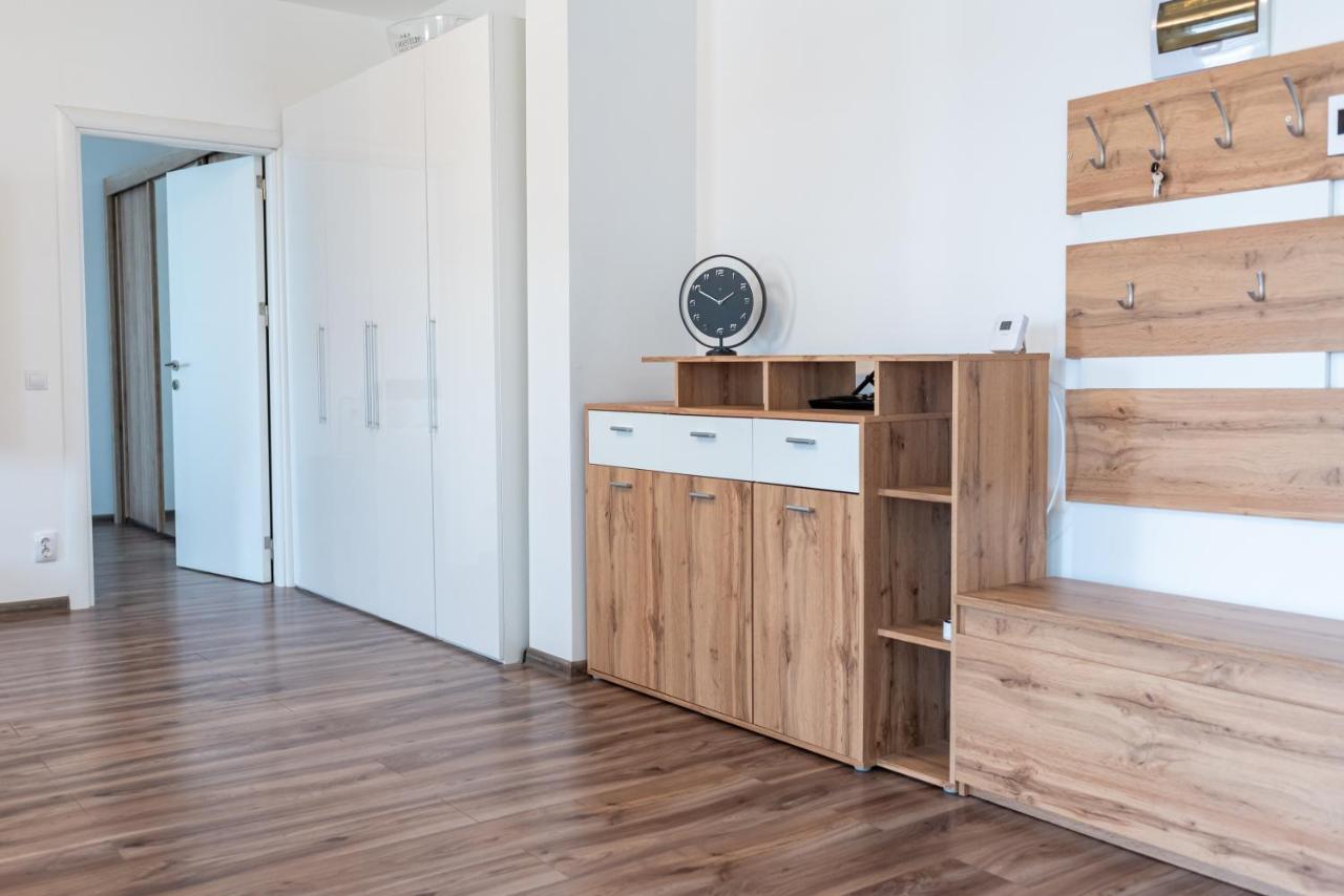 Lady-s Place - B&B Floreşti