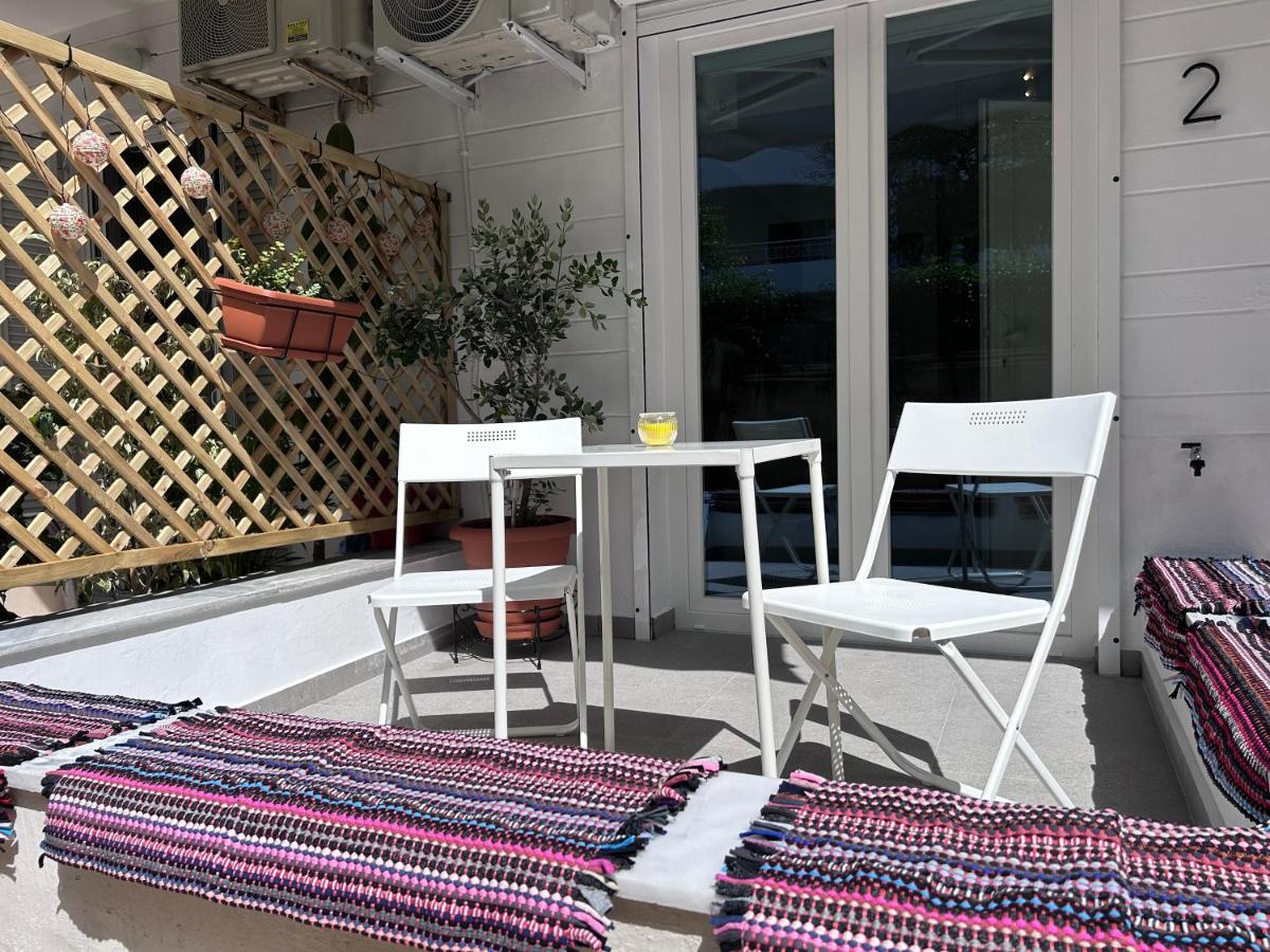 Flisvos Beach Studio - B&B Atene