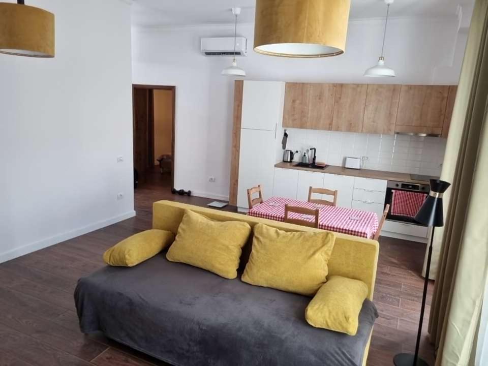 TB's apartment - B&B