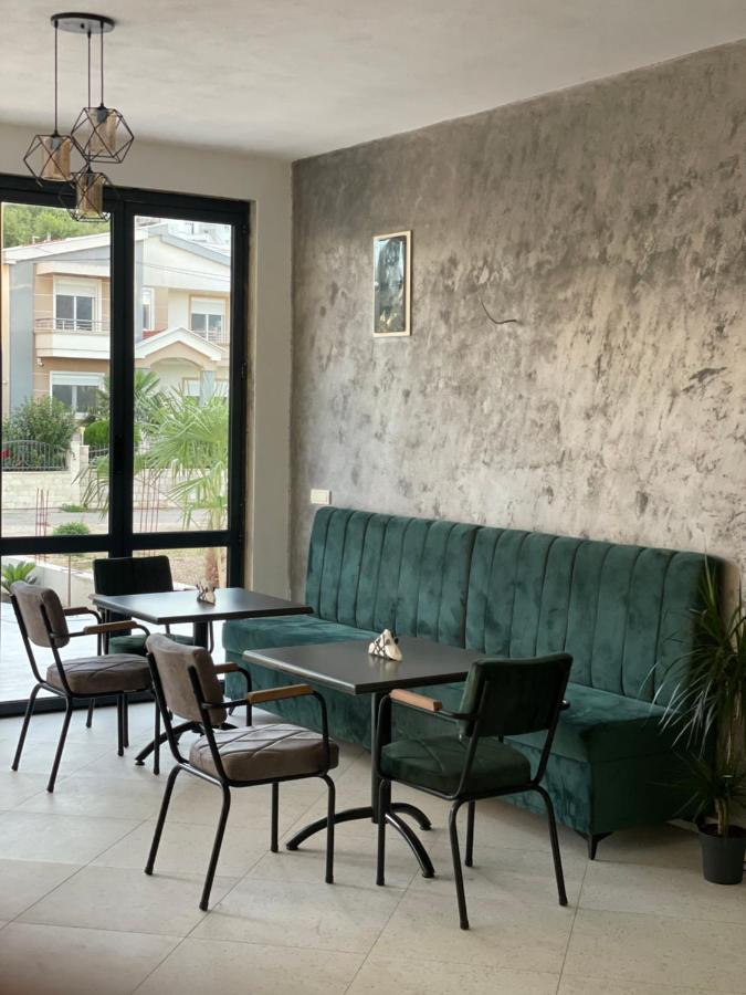 Golden House Apartments - Ferienwohnung Ulcinj