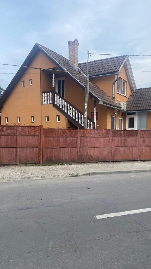 Városi Kuckó - B&B