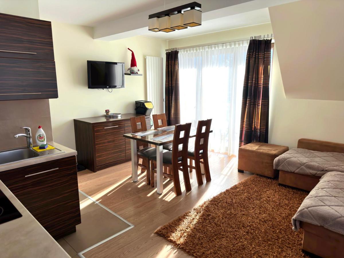 Apartment (6 Adults)