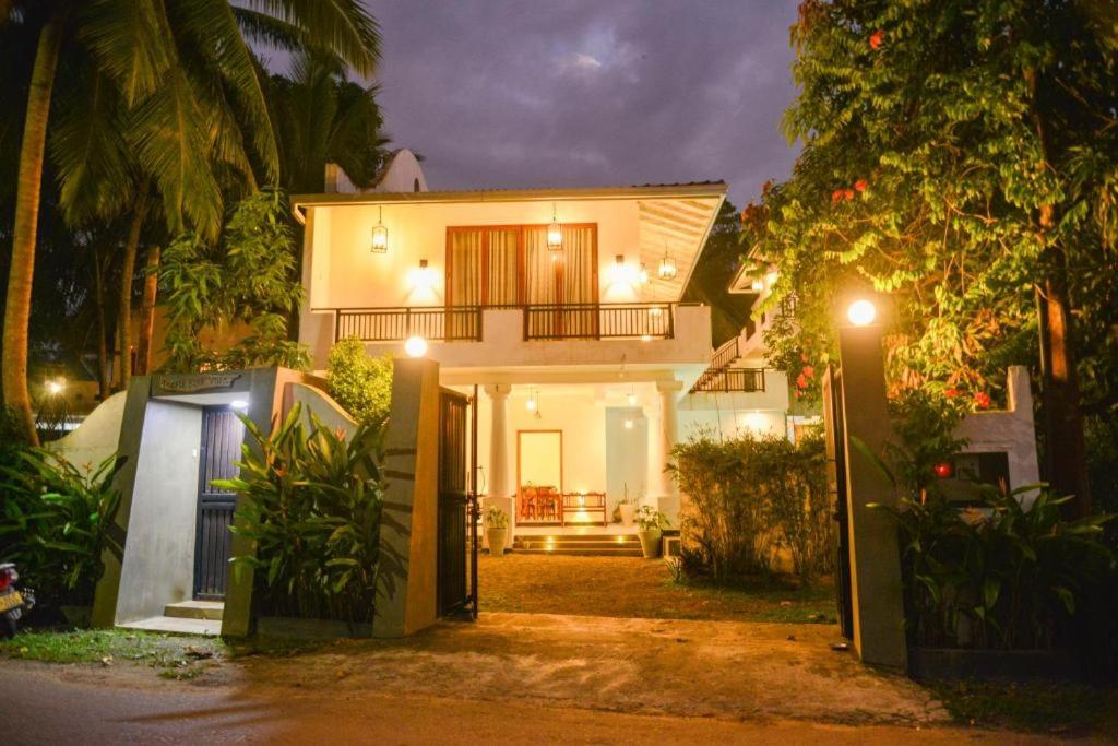 Mawbima Villa - Chambres d’hôtes Galle