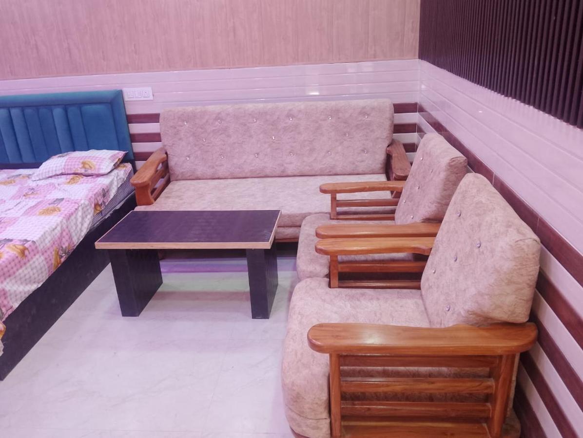 Kanha paying guest house 82798ASHU58346 - B&B
