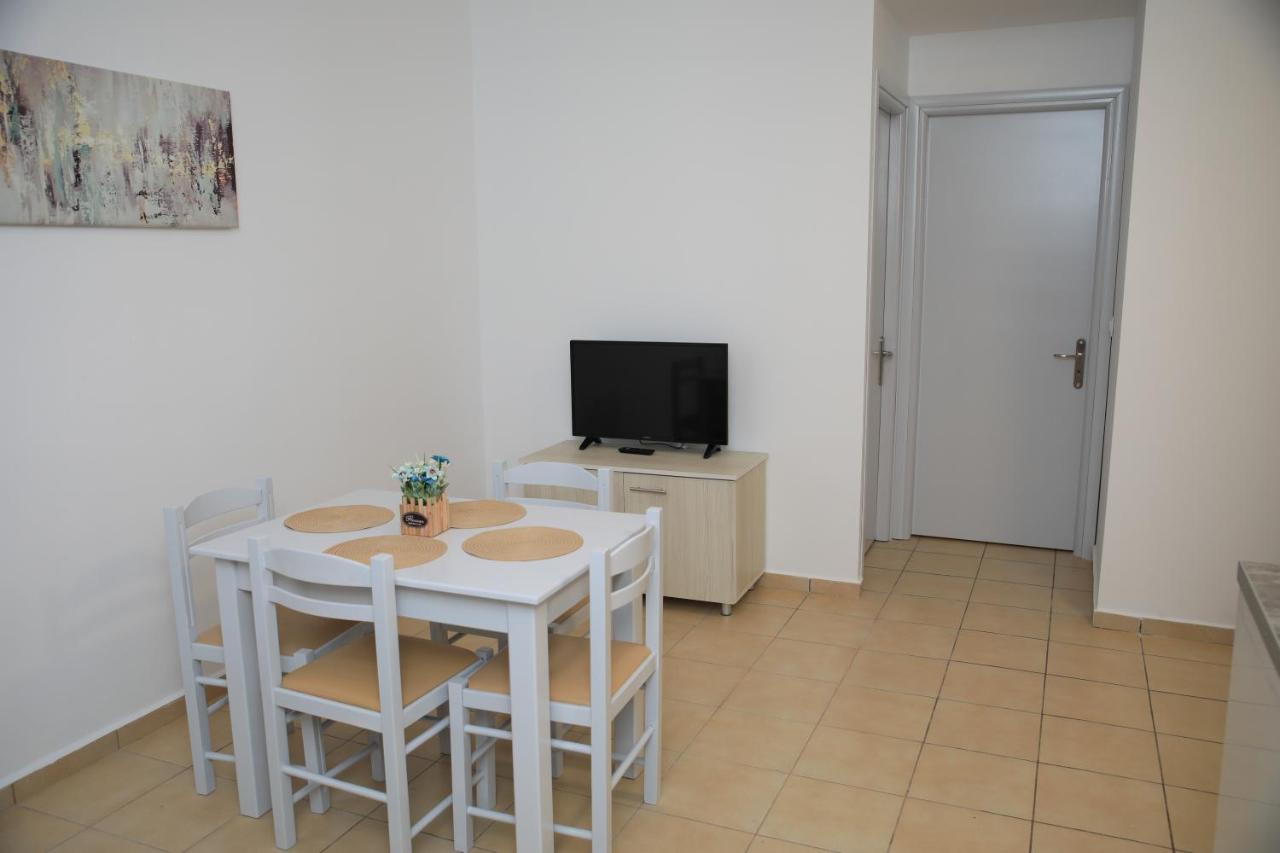 Appartamento con 2 Camere da Letto e con Vista