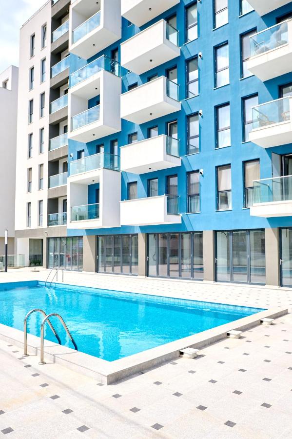 Dazzling Sunset Studio in Nord10 Pool Resort - B&B