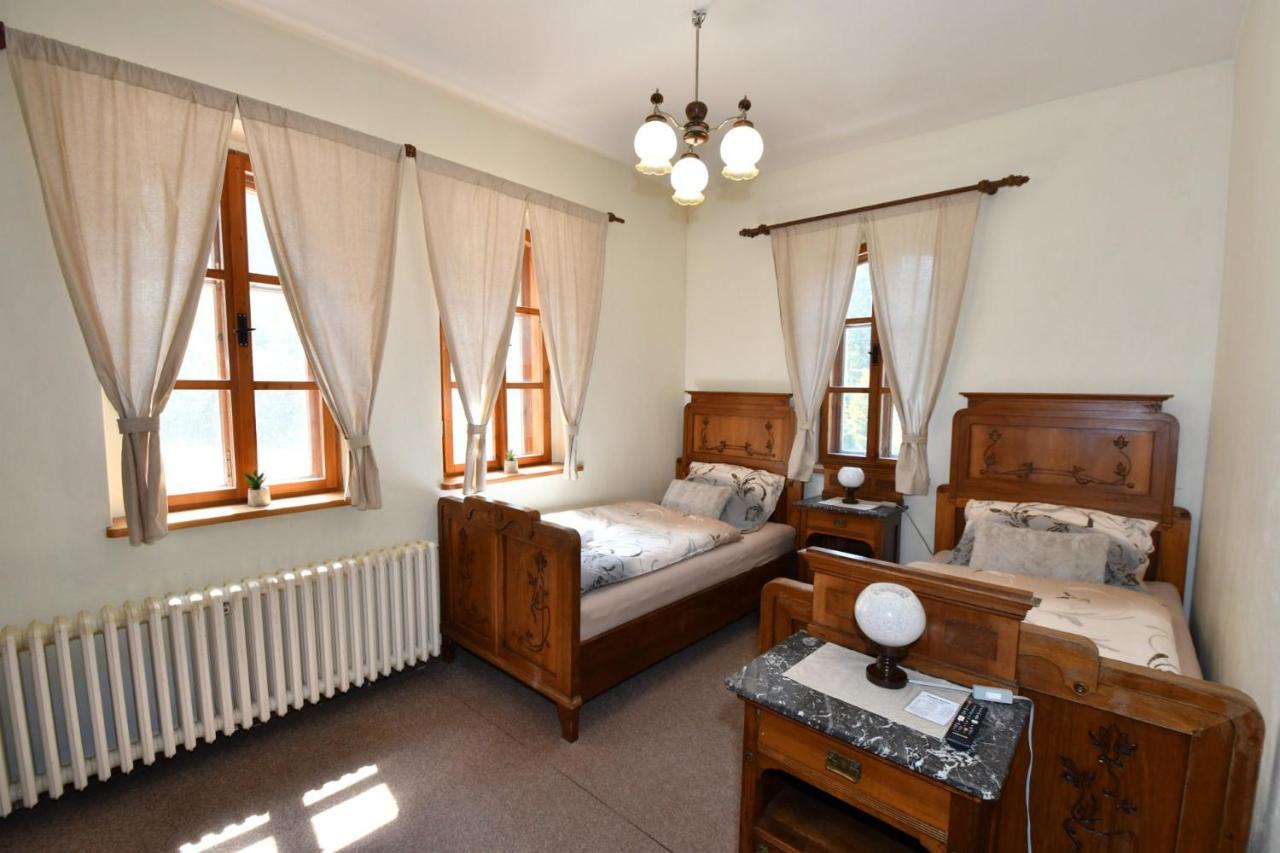 Dreibettzimmer mit eigenem Bad