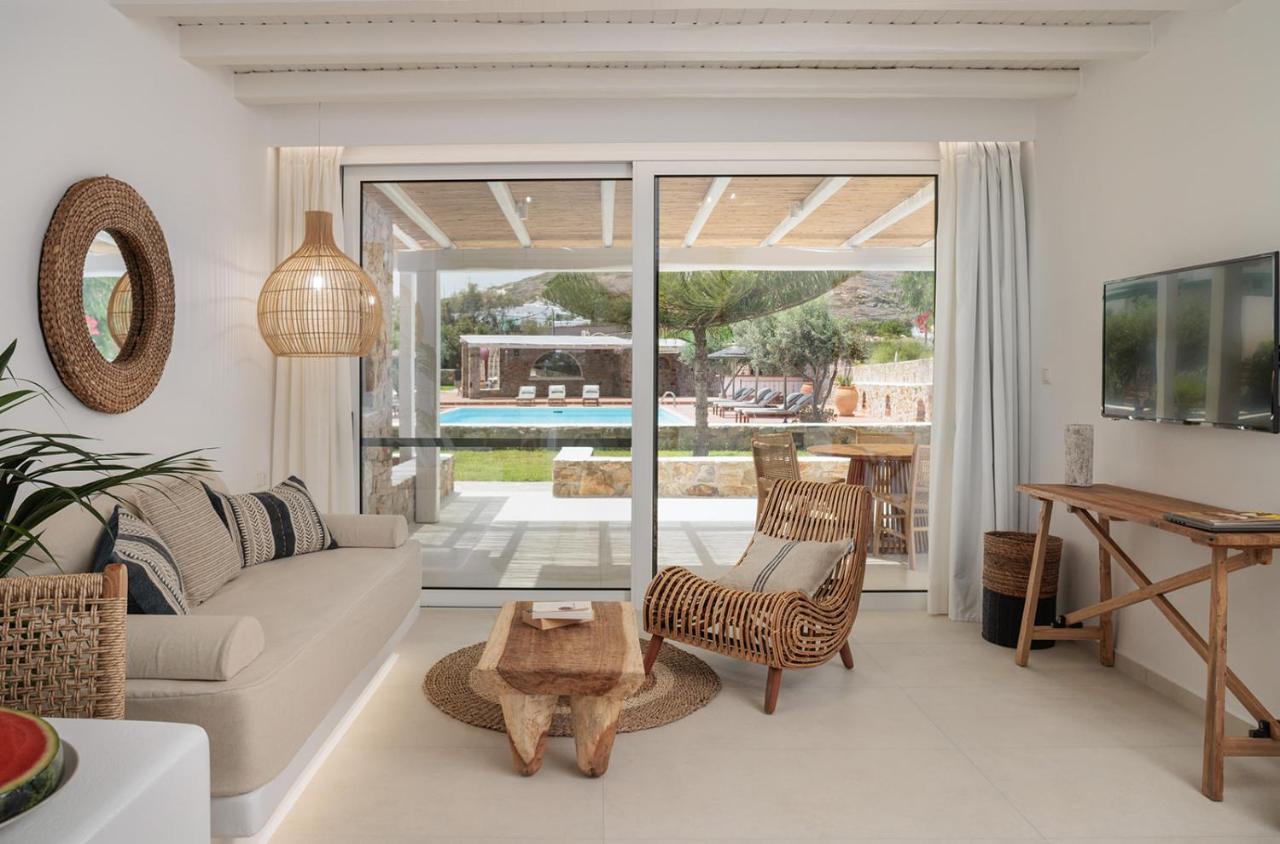 Deluxe Villa with Pool View
