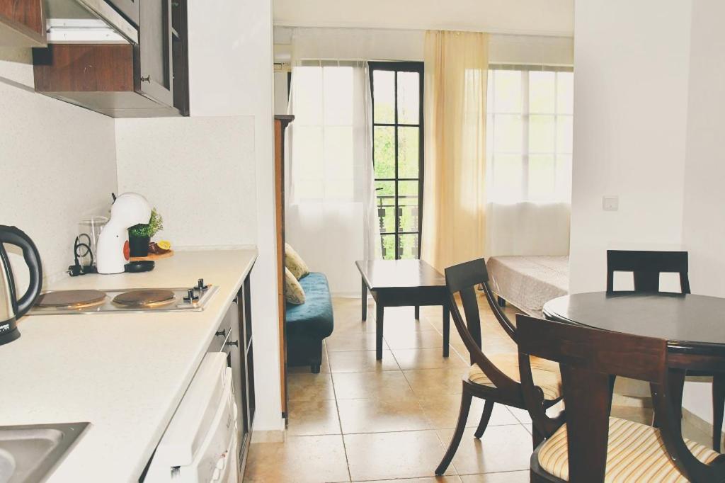 The Cliff Beach Studio - Bed and Breakfast Obzor