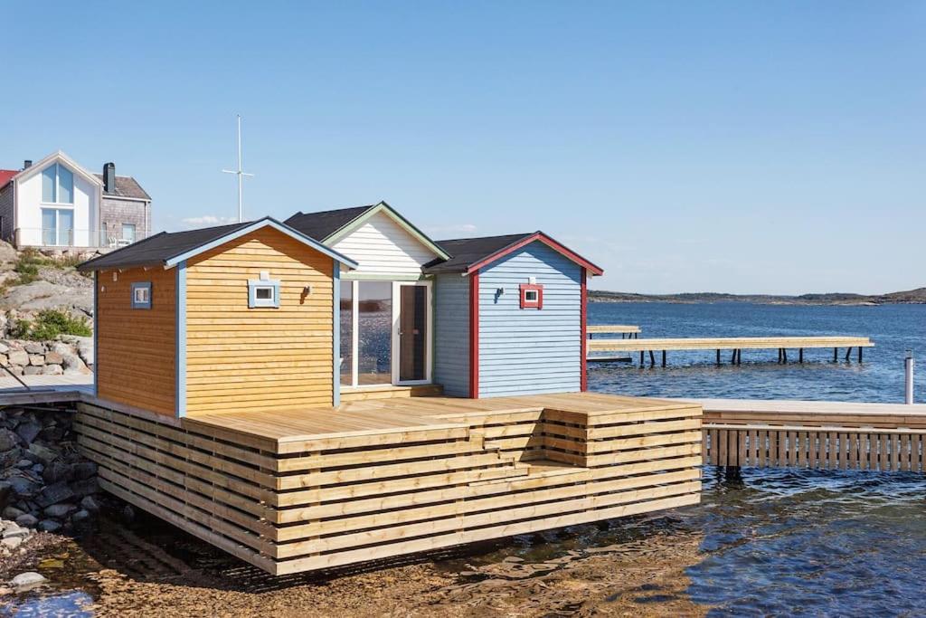 House for 6 with Breathtaking Sea Views - 35 min from Gothenburg - B&B Kärna