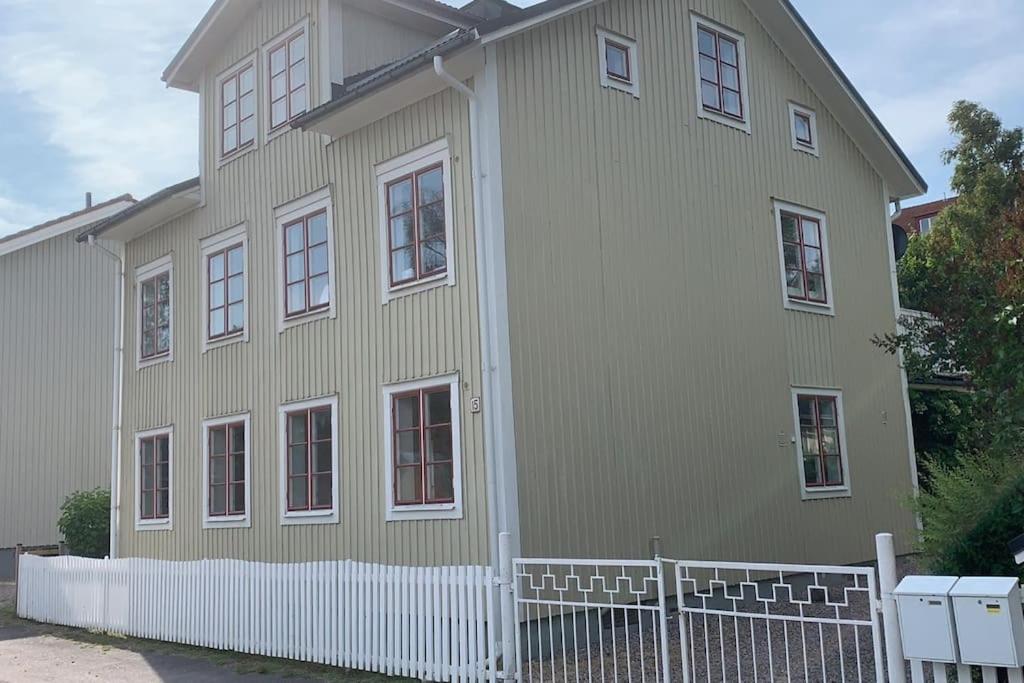 Egen lägenhet på Södermalm nära centrum - B&B
