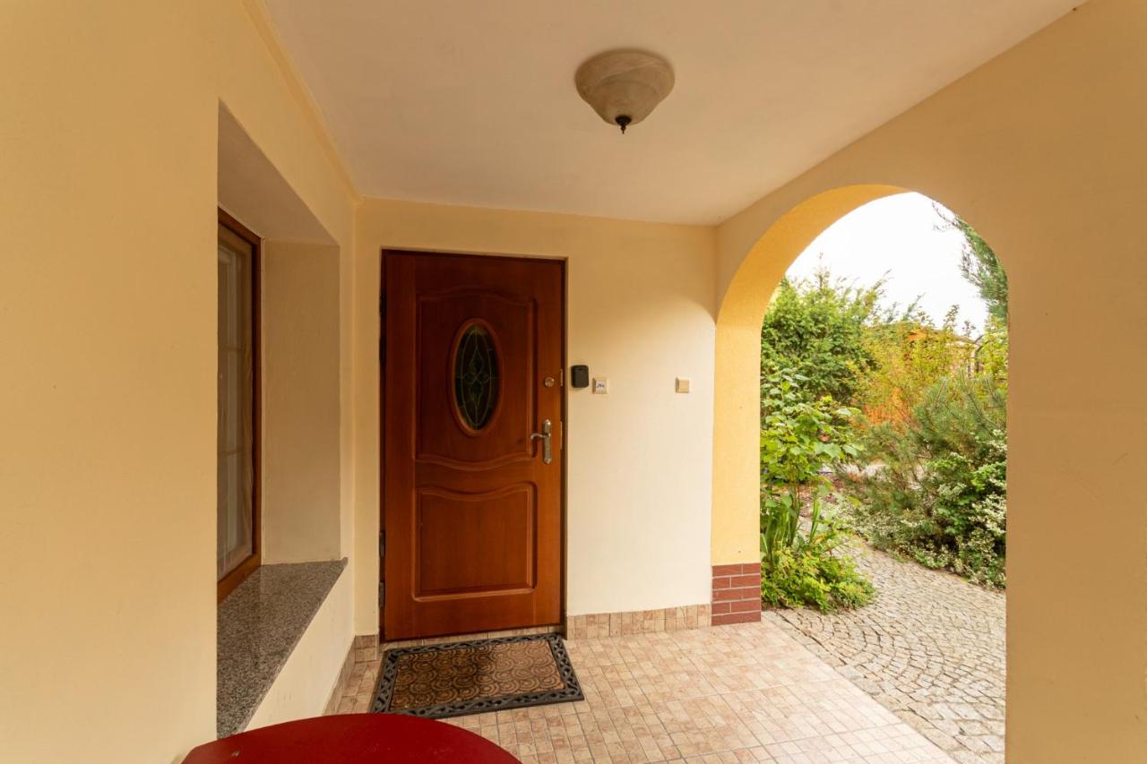 Wrocław Airport Comfort Apartment - B&B Breslavia