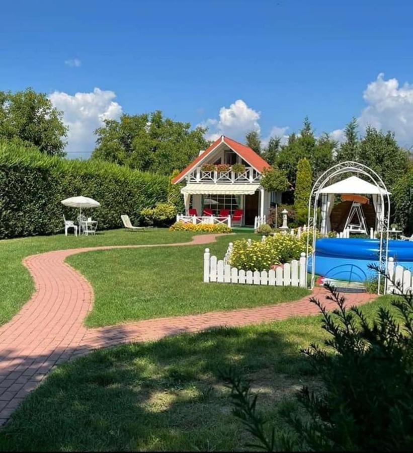 Cabana Casuta din Vis - Bed and Breakfast